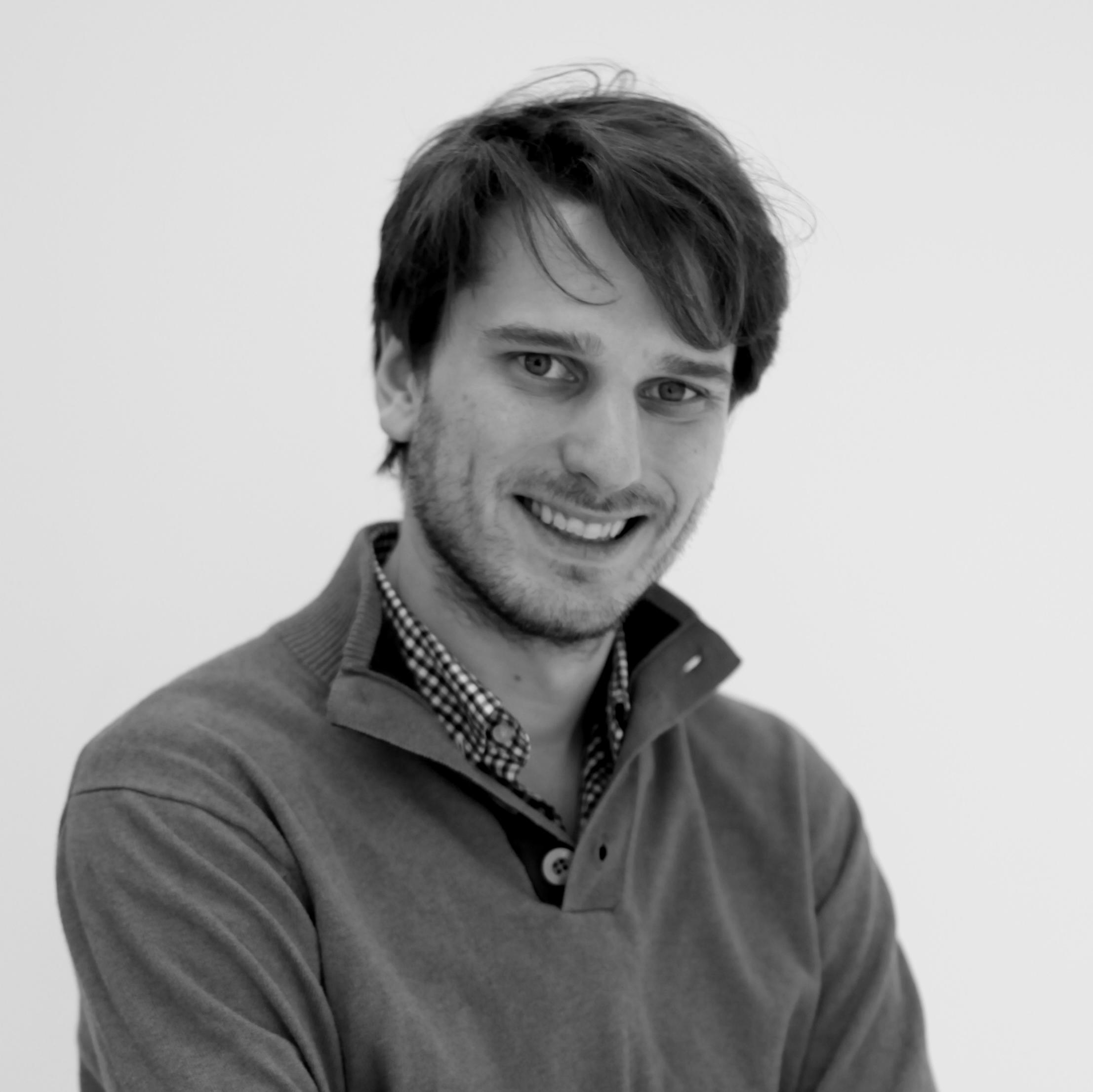 Head of Integrated Search France. En chrge des pôles SEA & SEO en termes de développement commercial Search, CIM, eRetail Search et Content Performance