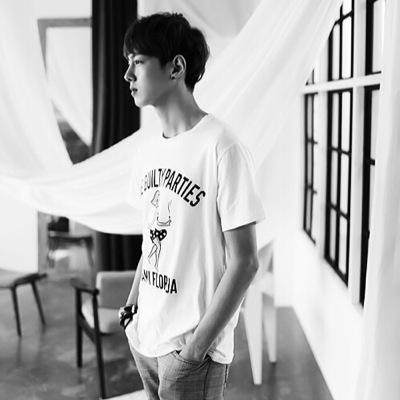 อัล . กาลครั้งหนึ่งผมส่องกระจกแล้วเห็นยูนิคอร์น