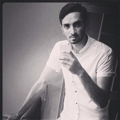 I'm 20 old boy from Pakistan .Love my passion BASKETBALL and Love my Profession Internet Marketing.I Love to serve humanity :)