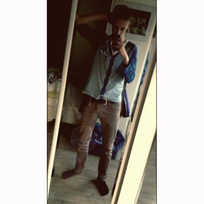 ~ ῳëëʀɗjë ~ 
~ | bʀօ'ș bëғօʀë ʜօ'ș 
~ | ῳɗẕ 3ɑ 
~ | 15 ʏ/օ