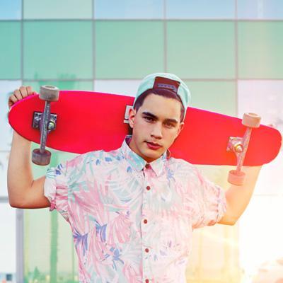 16yrs old, Berkeley High, loves mobile gaming. Follow me @Camopulse