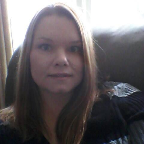 Angela062784's profile picture. 