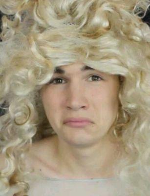 starstruck_hood's profile picture. idk what to put here...