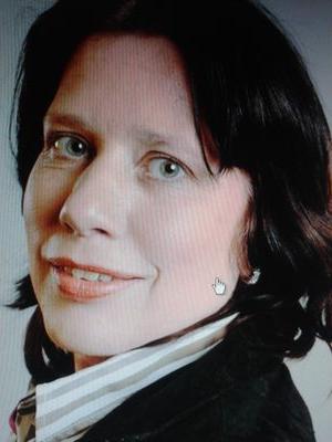 barbaranooijenr's profile picture. http://kunstenares.bestuurslidgroenlinksdeliemers.medewerkster watermuseum .actrice glk toevallige ontmoetingen. moeder van twee grote jongens