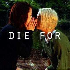 Skins, Pll, Faking it, Glee, south of nowhere, Sugar rush, Blue is the warmest color...❤