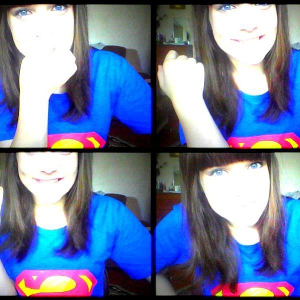 Paavlyshaa's profile picture. 