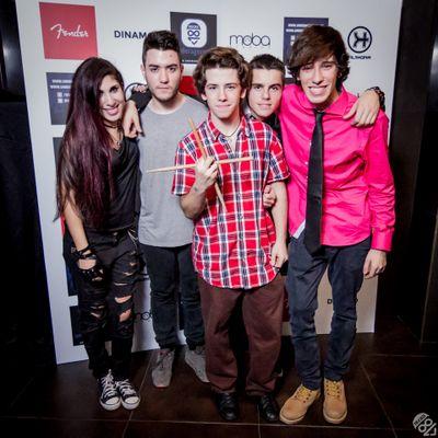 Banda de Rock alternativo. Integrantes @mirmydon96, @50FuckingTimes_ @Silvia_pianist #Rafa #Lalo Juntos para deleitar a la gente con nuestra música.