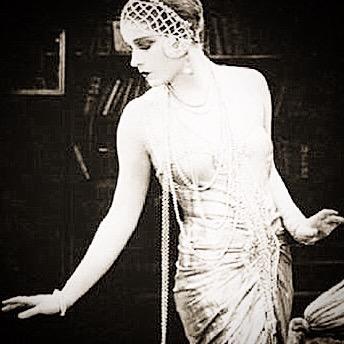 LadyJenever's profile picture. I'll stick with gin - champagne is just ginger ale that knows somebody. Gin floozy, red lipstick wearer, dog botherer, co-founder of @the_gin_club