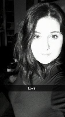 ~ 19 ans ~   insta: adelinebllt