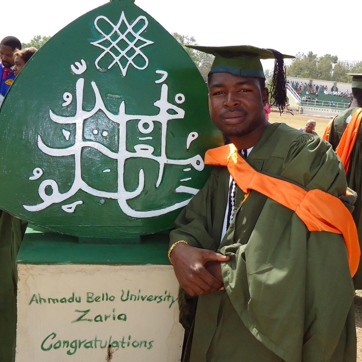 Laphazee's profile picture. In just 140 characters?  Pls, use google! ☺