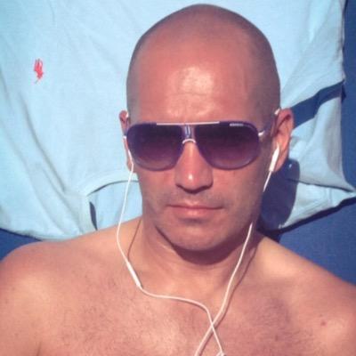 punchdrunk9's profile picture. 