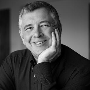 MeLouisDemers's profile picture. Avocat. Auteur de  ''Dérives de la commission Charbonneau'' et ''Scènes d'une époque trouble: Carnet d'un avocat'' Éditions Liber.