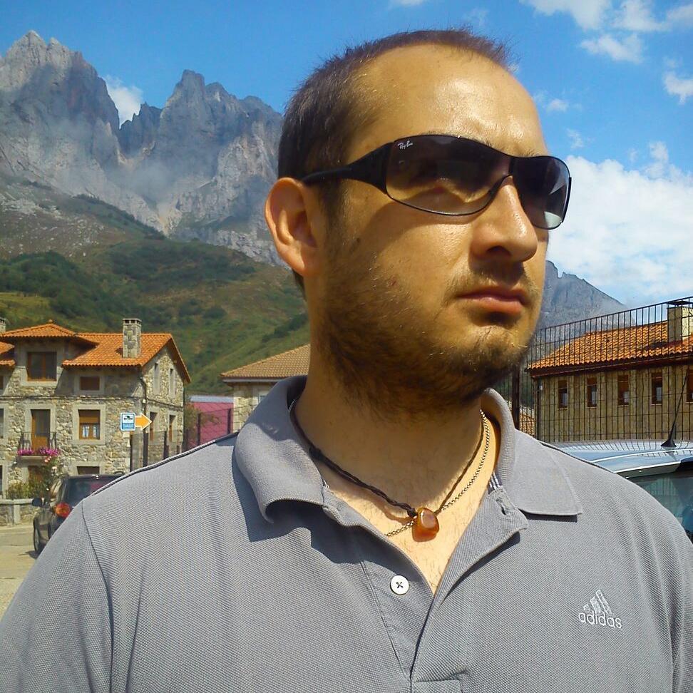 ADC Lover, Real Oviedo, SM94 & pintas en el Desvan, proyecto de fisioterapeuta,   Mal ejemplo peor persona.