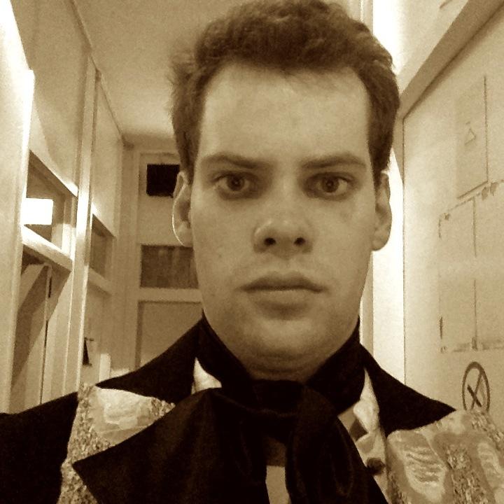 PrisonerFrancis's profile picture. Front man of one man post apocalyptic electro group 'fellow'. Currently performing in Cornley polytechnic's 'Peter Pan'. I FOLLOW BACK