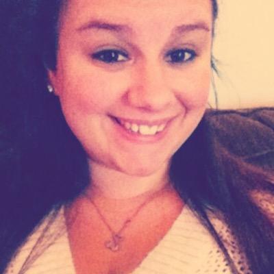 alanacrossley's profile picture. be so happy that when others look at you they become happy too ♡