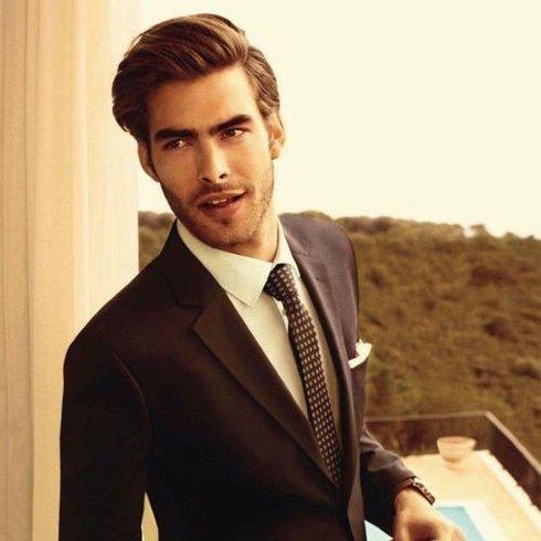 LooksClassy's profile picture. Daily classy mens styles.