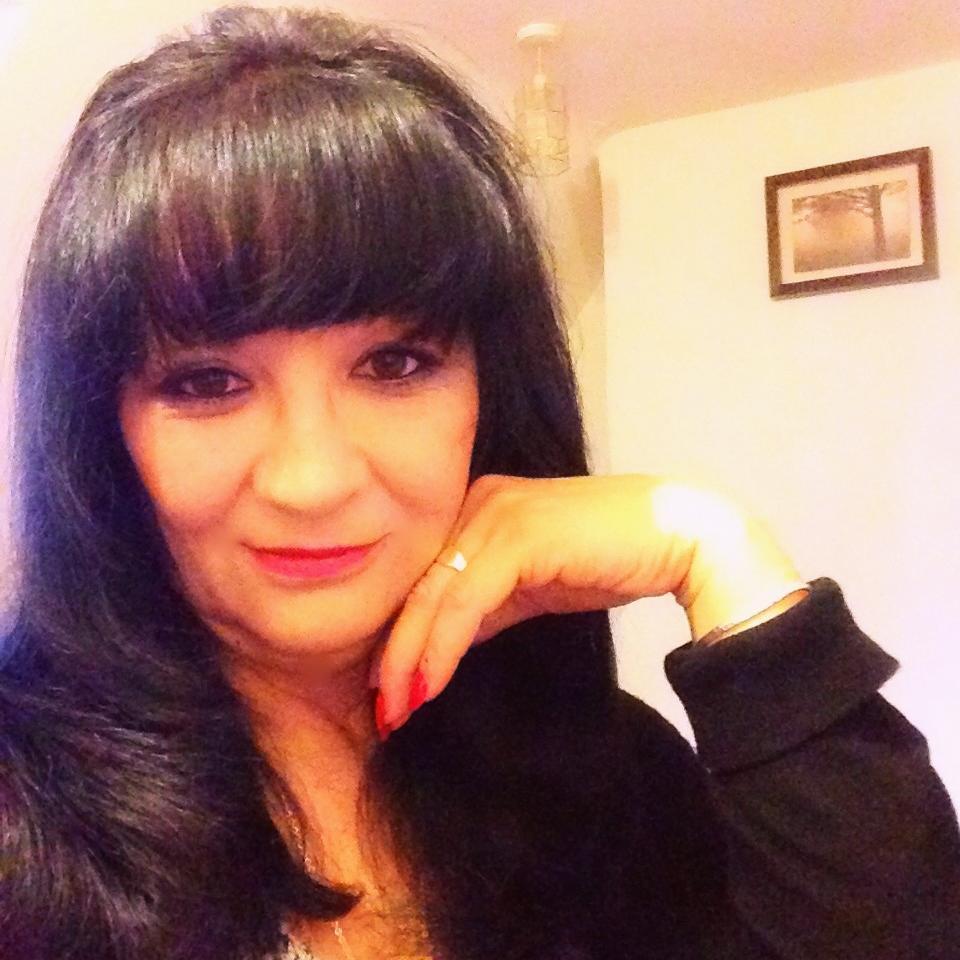 Diana40703764's profile picture. 