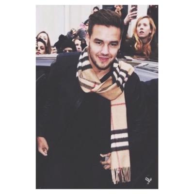 free follow from @twerkingIirry follow me (: