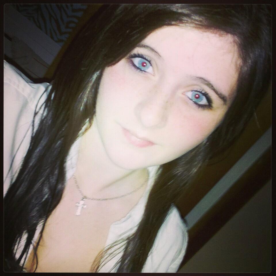 Im tall smart and love animals kasse dweller is my bff I do many sports but I love volleyball gymnastics and JROTC drill team :) I used to ride horses the State