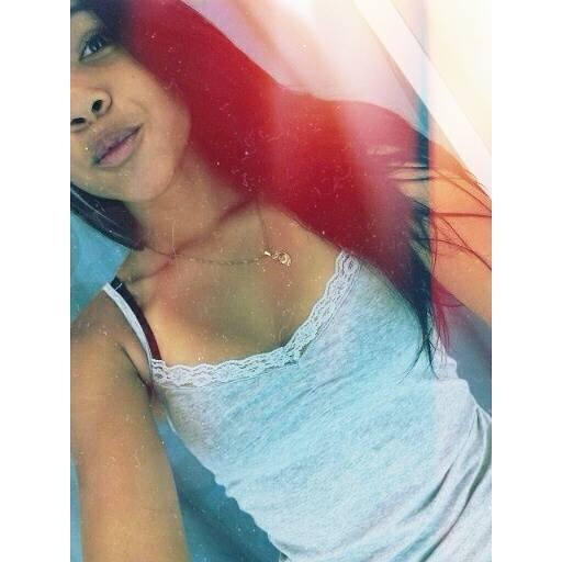 eeulaura's profile picture. I don't care! ● love life● Rj
Snap: laurabcfh