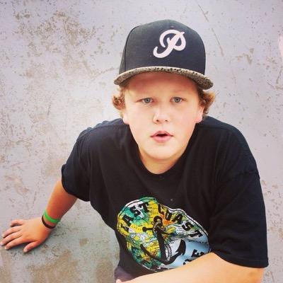My names lil pudgey! I play hockey and have good times with the boys.