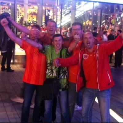 20 from ipswich, love golf, darts, football and cricket
