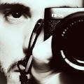 Mi chiamo Francesco Mirabile e sono nato a Roma il 4 maggio 1974. Sono un fotografo free lance.