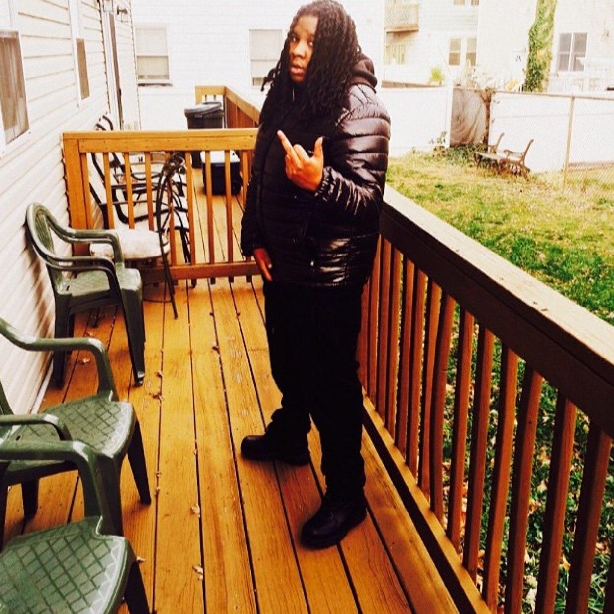 All i kno is moneyfuck u if u not wit it BDUB ND 20s