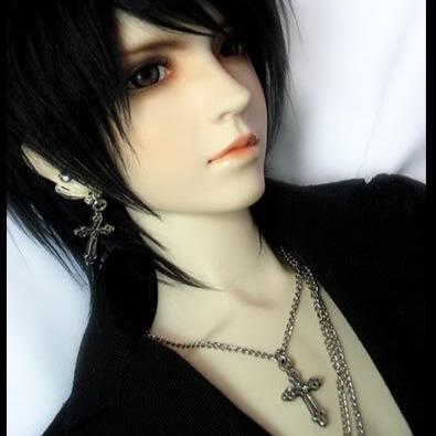 You either make it or break it. | #Musician | #YaoiRP | #Uke | #BDSM | #OpenRP | #DetailedRP | #Slut | Warning: substance abuse.