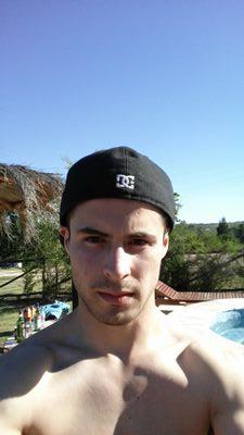 dariocba22's profile picture. 