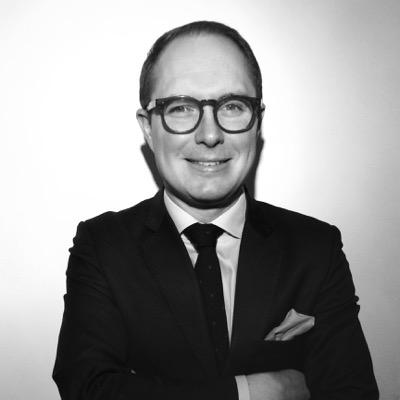 Craftsman within communications and storytelling. Author to two books. Ex: Press Secretary SE's Foreign Minister, Global Head of Media Relations Electrolux.
