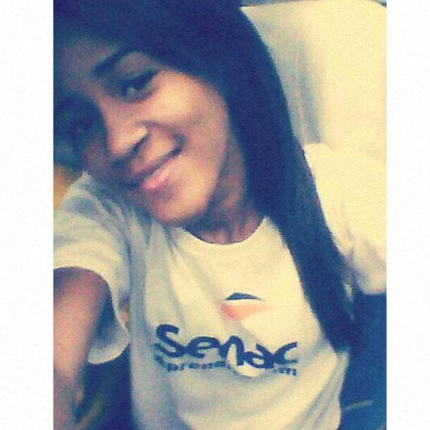 “Não tenho tempo para lembrar de quem me deixou triste. Estou mais preocupado com quem me faz feliz” ♥ ♥