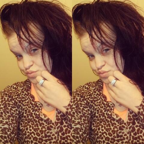 People tlk shyt nd try to brinq me dwn but quess