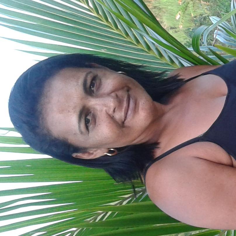 Cristinamm13's profile picture. 