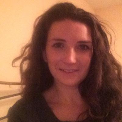 elangharad's profile picture. Mam, gwraig, merch, chwaer ffrind a rheolwr cyfathrebu (llawn amser), ffermwr (rhan amser) -ddim cweit yn siwr pam bo fi ar Twitter!! Barn fy hunan.