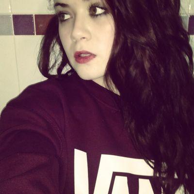 inesayuso7's profile picture. Creativa, inquieta e intuitiva...Profesora de danza y amante de los niños...Be free!