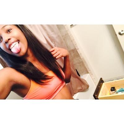 Bestfriend: Ayooo_Lauren❤️
