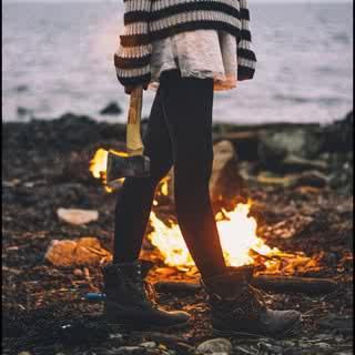 BibiMula's profile picture. A complex life form struggling to stay awake