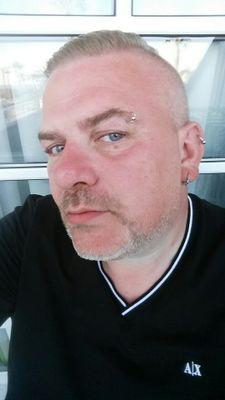 RBunclark's profile picture. 