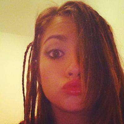 albitaaaaaaa's profile picture. Elimina de tu vida todo aquello que elimine tu sonrisa....]]***