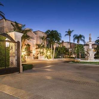 Millionaire Mansions Pa Twitter If You Prefer A Log Cabin