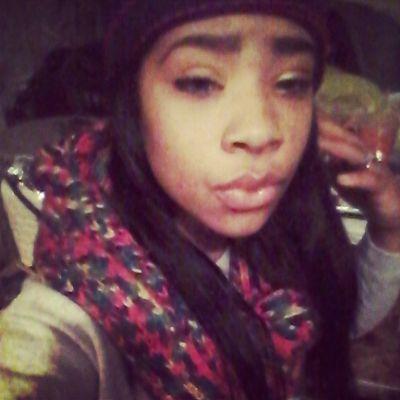 , TYkieraaaaa ❤️❤️ Young but INDEPENDENT . . I got problems but getting money isnt oneee ✌