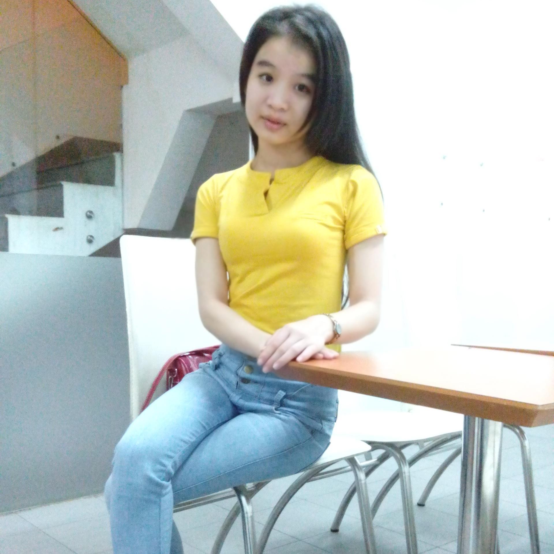 QuynhBaByOne's profile picture. 