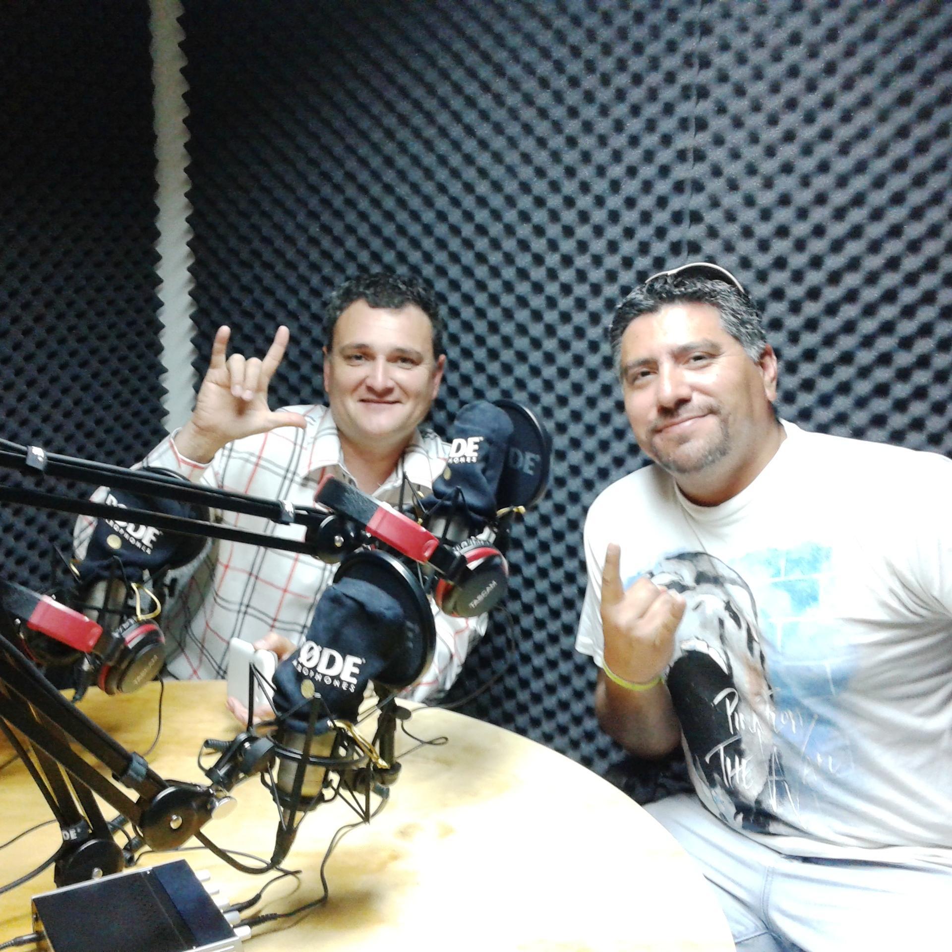 Conrock es un espacio radial que nace el 17 de noviembre de 2014 y que es transmitido por radio casa abierta, de la comuna de Concón.