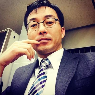 어릴 적 나에겐 정말 많은 꿈이 있었고,그 꿈의 대부분은 많은 책을 읽을 기회가 많았기에 가능했다고 생각한다. - 빌 게이츠 -