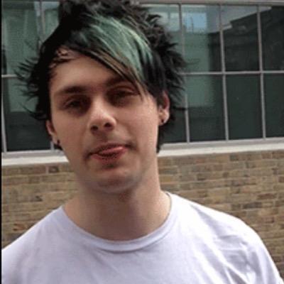 te btch wrot t sng abt mi-Michael @shhhirwin