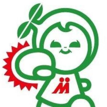 ※広島生まれ広島育ち。悪そうな奴はだいたい友達。※口悪いのはデフォルト ※危なくないから安心してね 中高大10年間吹奏楽部。ロック好き。 サンフレッチェをよく見てる💜 松尾サポ プーさんに囲まれて暮らしたい🐻🧸 Go Jets！はじめました✈️🐘ハラー二おねえさん🦍ひー担⛄️💛