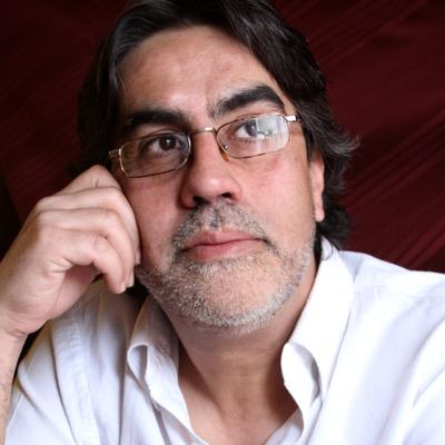 Músico, Compositor, Guitarrista, Profesor, Sesionista, Arreglador y eso !!!