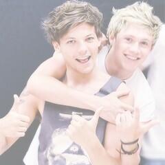hey! go follow @tommocappuccino and i'll follow you back :)