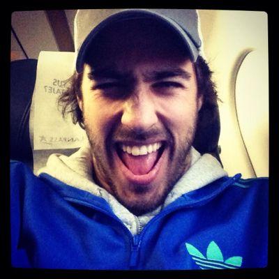fans de sergio celli ! amamos todo lo que hace y por eso hicimos este Twitter y este pequeño grupo que esperemos que crezca! seguinos y te seguimos